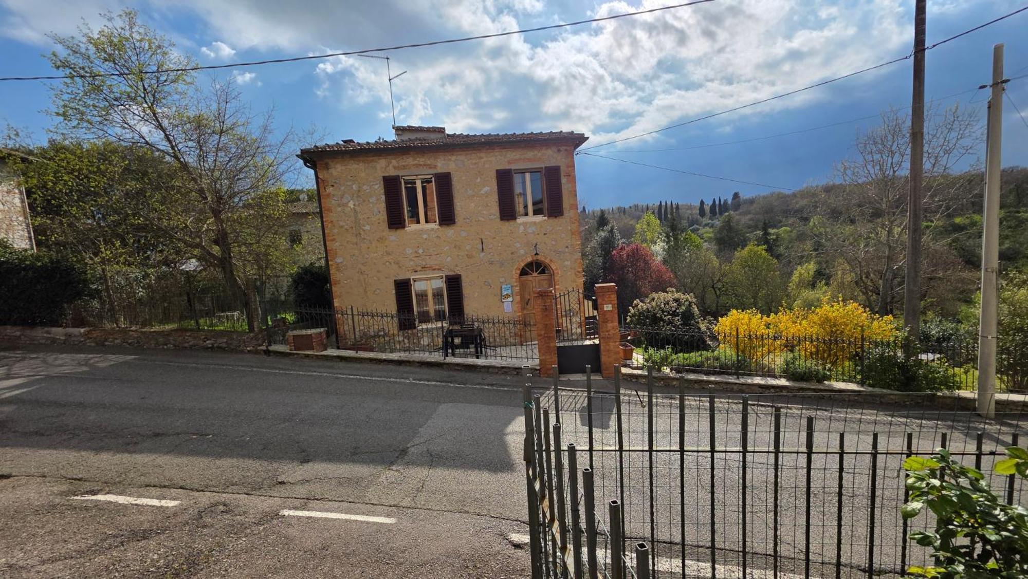 Вілла A Casa Di Gabri Montefollonico Екстер'єр фото